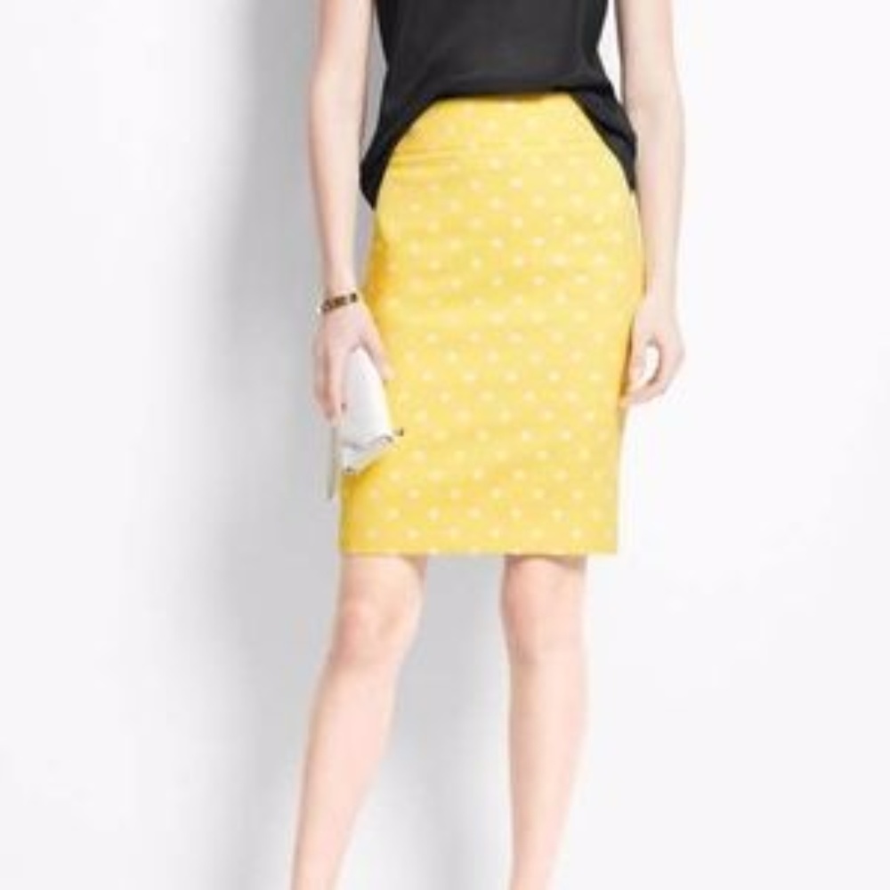 NWT Ann Taylor Yellow Polka Dot Skirt